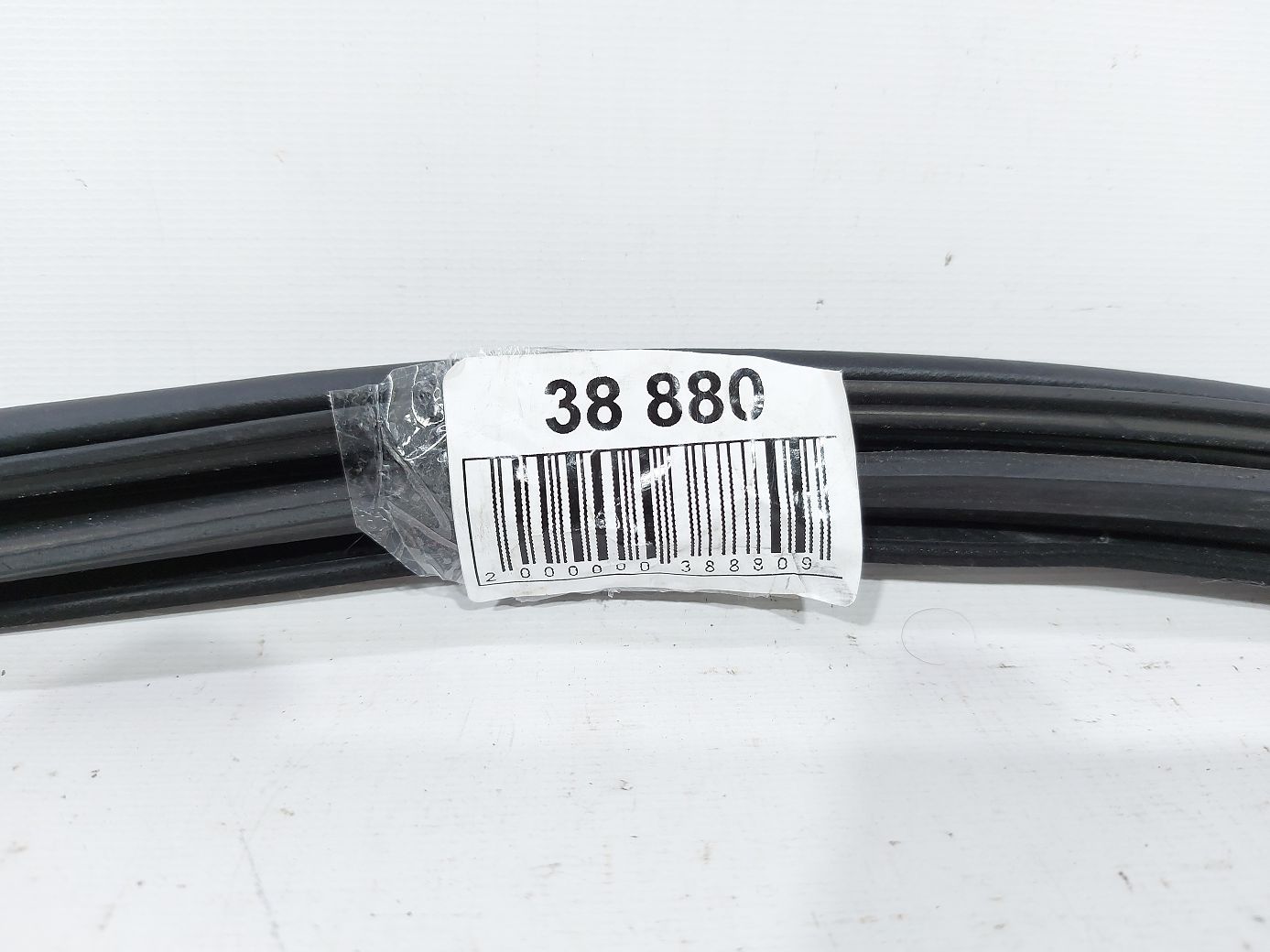 Charger Ущільнювальна гумка отвору дверей задньої лівої/правої Dodge Charger 2011-2021 1KW36DX9AI Dodge Charger 2