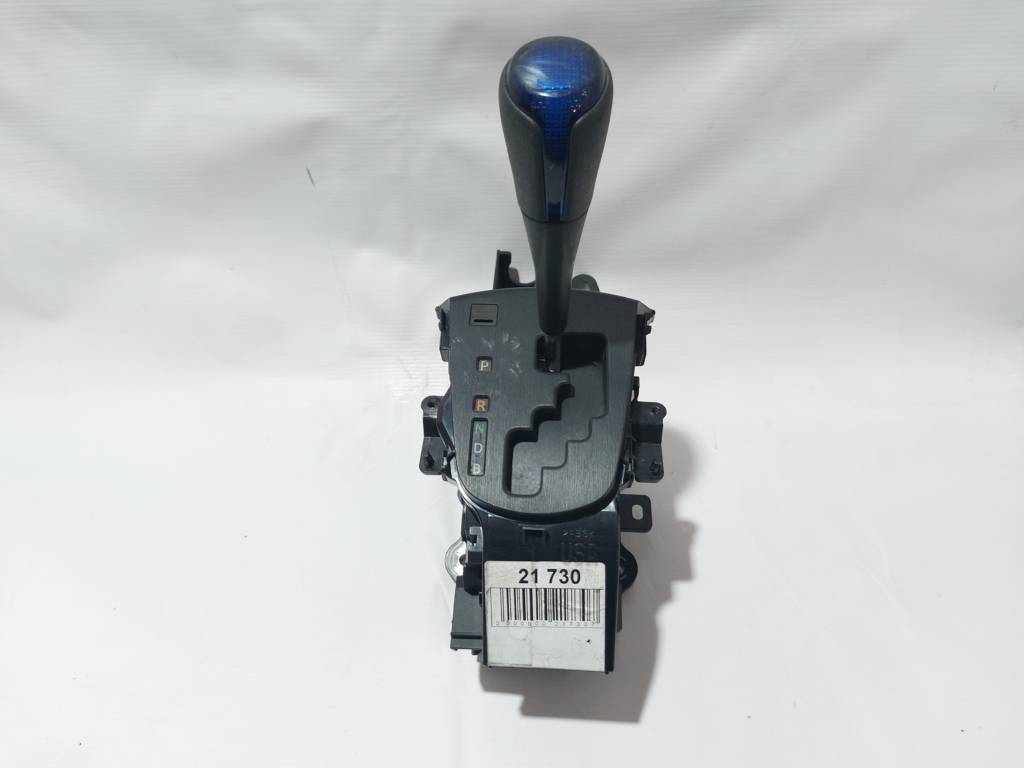 Prius c. Кулиса переключения АКПП Toyota Prius C 2012 3355047072 Toyota Prius C