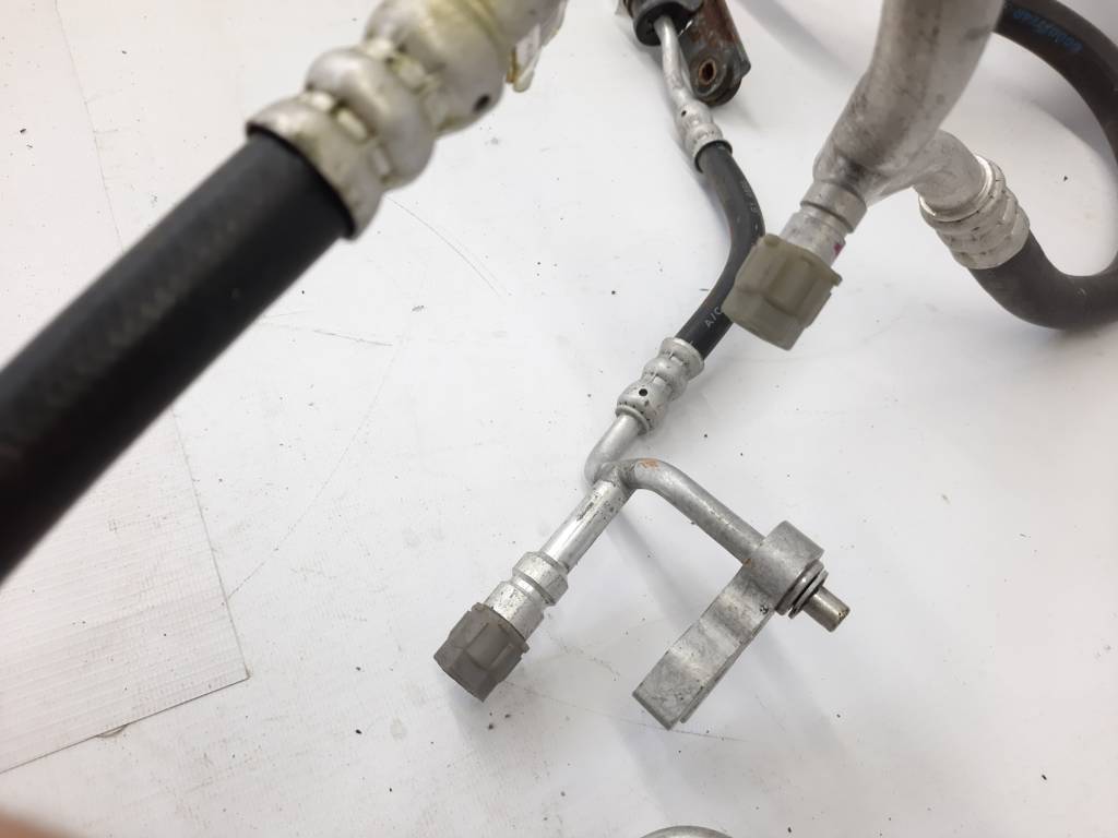 Dart Трубка кондиціонера Dodge Dart 2014-2016 68193946AB Dodge Dart 15