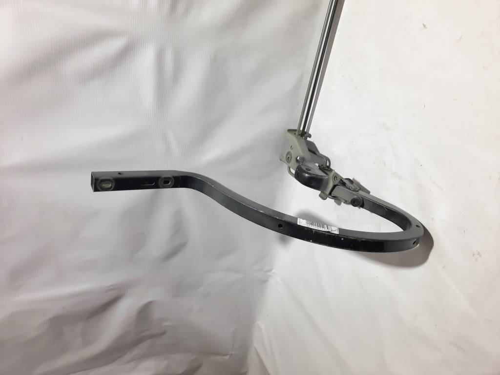 Ats Петля крышки багажника правая Cadillac ATS 2013-2018 23437691 Cadillac ATS 3