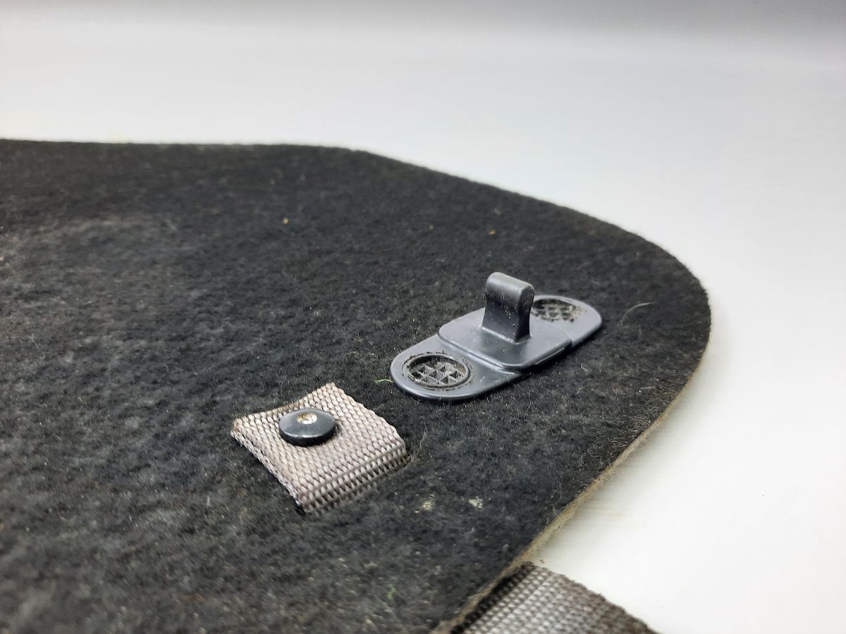 Insight Обшивка багажного отделения левая Honda Insight 2010-2014 84572TM8A01ZA Honda Insight 5