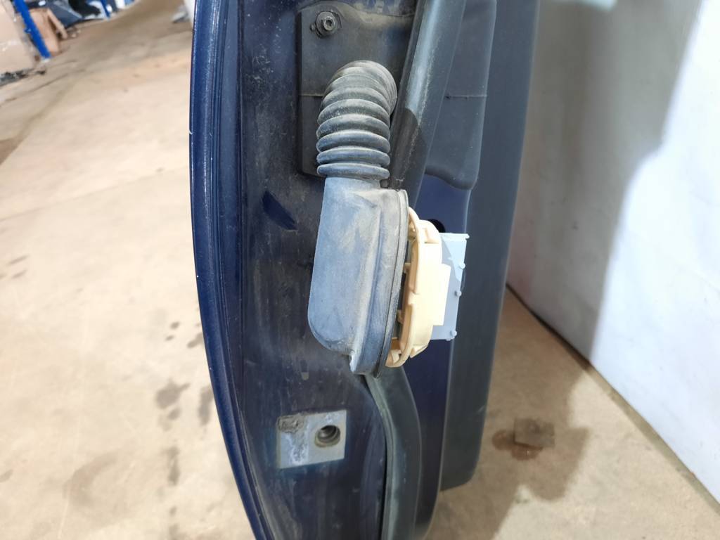 Dart Дверь задняя правая Dodge Dart 2013-2019 68158726AD Dodge Dart 9