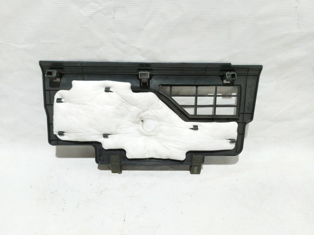 Elantra Накладка торпеды правая нижняя Hyundai Elantra 2017-2018 84509F3000 Hyundai Elantra 2