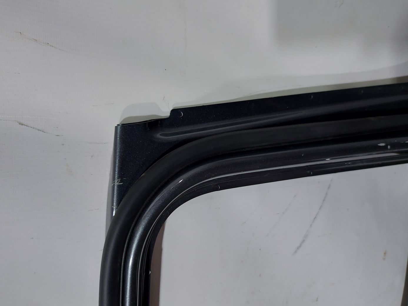 Двери Дверь задняя левая (темно-серая) Volkswagen 12D833055 Volkswagen ID.6 13 Двери Дверь задняя левая (темно-серая) Volkswagen 12D833055 Volkswagen ID.6 13