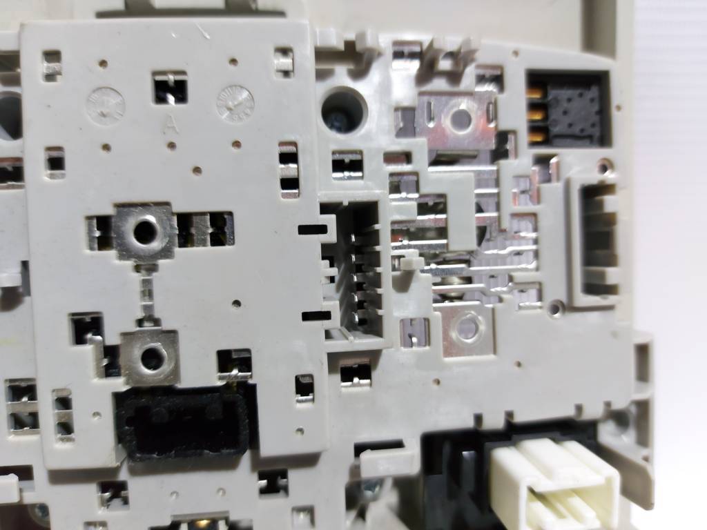 3 Плафон освітлення салону передній Mazda 3 2009-2018 EG2151310A75 Mazda 3 14