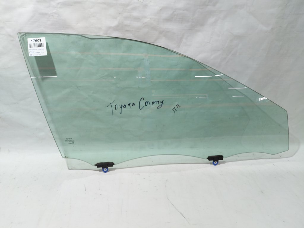Camry Скло дверей передньої правої Toyota Camry 2015-2017 6810106300 Toyota Camry 6