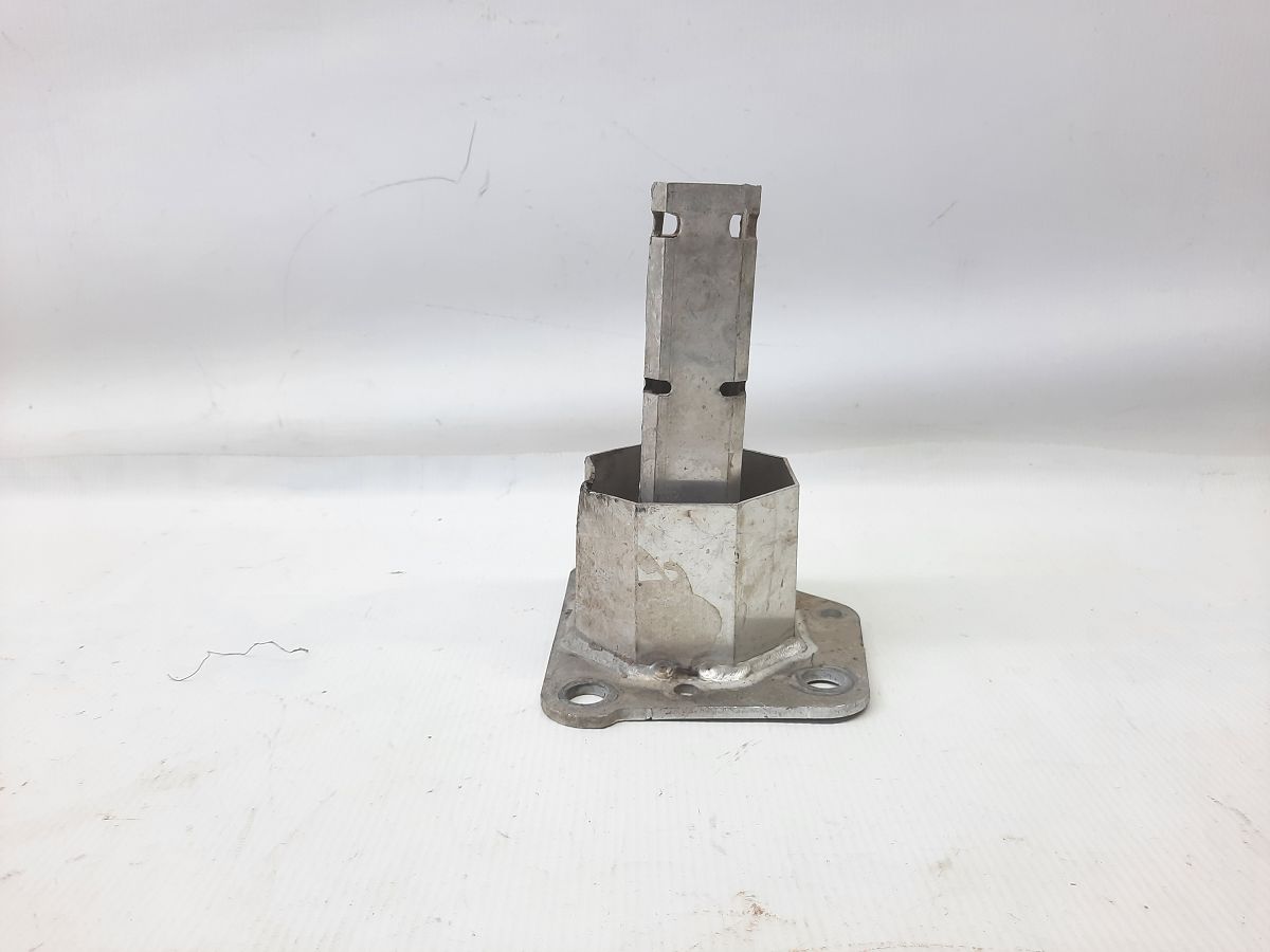 Dart Кронштейн усилителя переднего левый Dodge Dart 2014-2016 68187811AB Dodge Dart 6