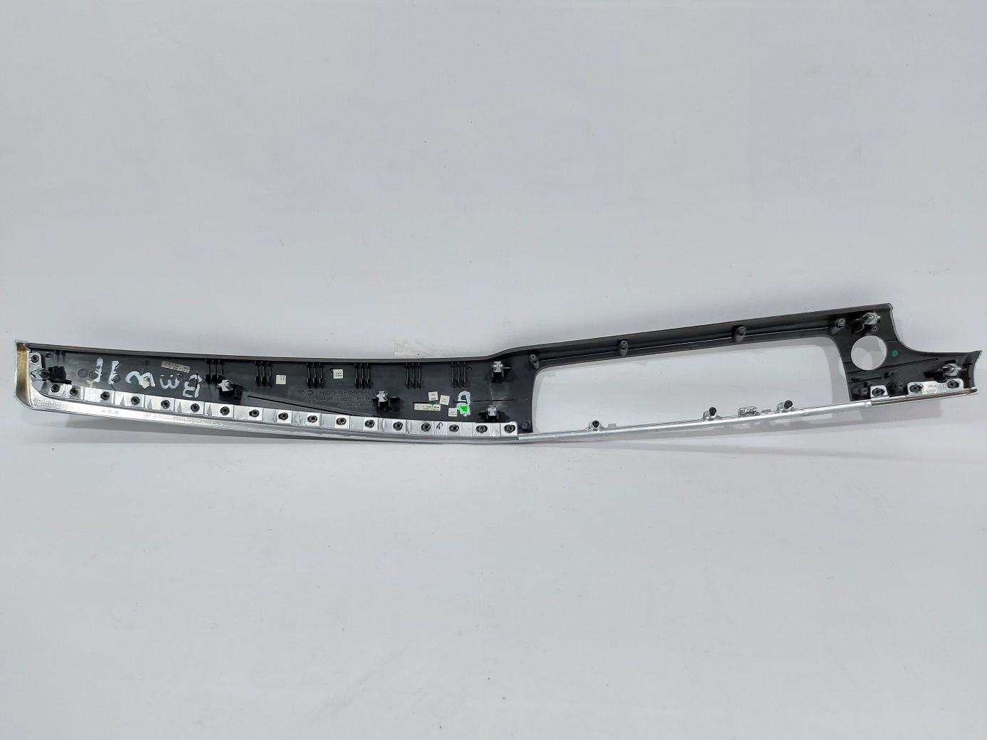5 series Молдинг торпеди центральний правий BMW 5 series 2011-2014 51459192942 BMW 5 series 6 5 series Молдинг торпеди центральний правий BMW 5 series 2011-2014 51459192942 BMW 5 series 6