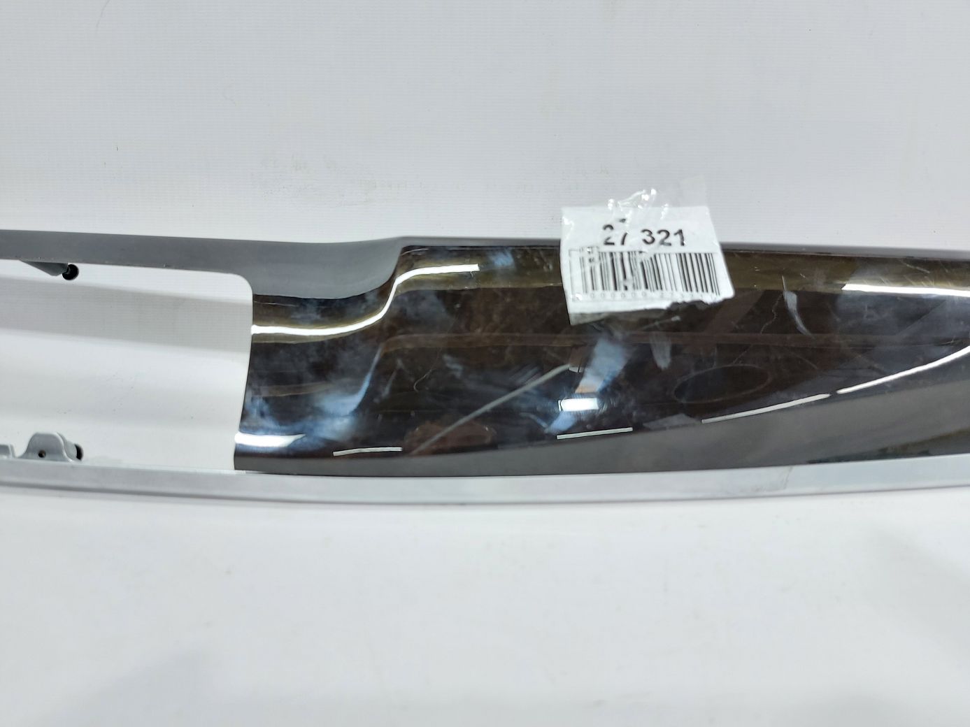 5 series Молдинг торпеди центральний правий BMW 5 series 2011-2014 51459192942 BMW 5 series 3 5 series Молдинг торпеди центральний правий BMW 5 series 2011-2014 51459192942 BMW 5 series 3