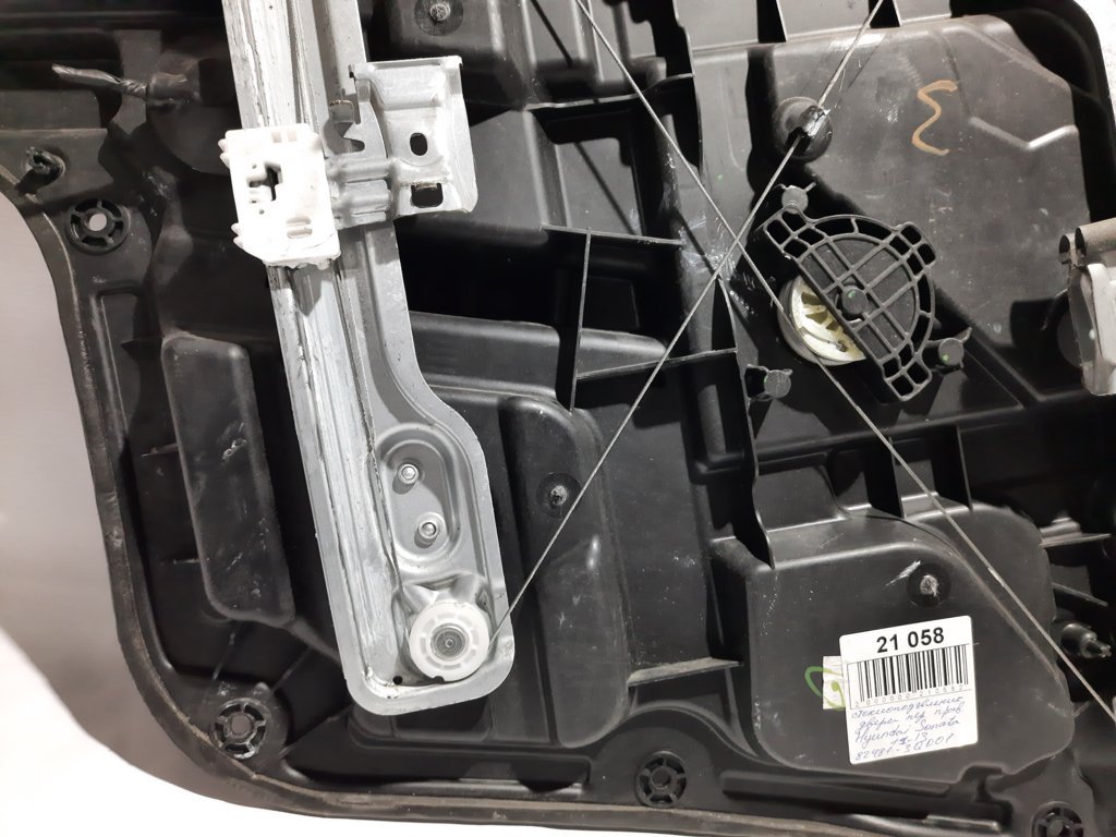 Sonata Стеклоподъемник двери передней правой Hyundai Sonata 2011-2013 824813Q001 Hyundai Sonata 10