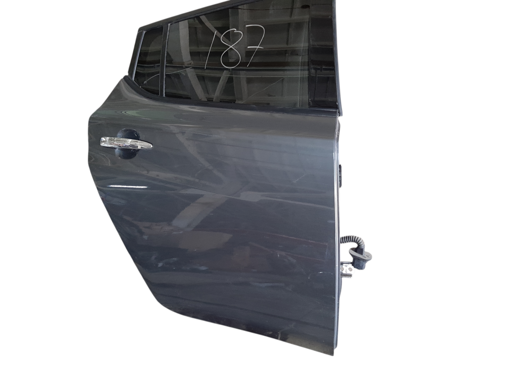 Leaf Дверь задняя правая Nissan Leaf 2018-2025 821005SF0A Nissan Leaf 2