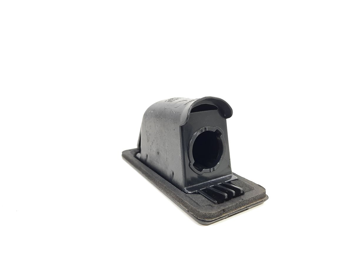 Malibu Ліхтар підсвічування номера Chevrolet Malibu 2016-2021 13590043 Chevrolet Malibu 15