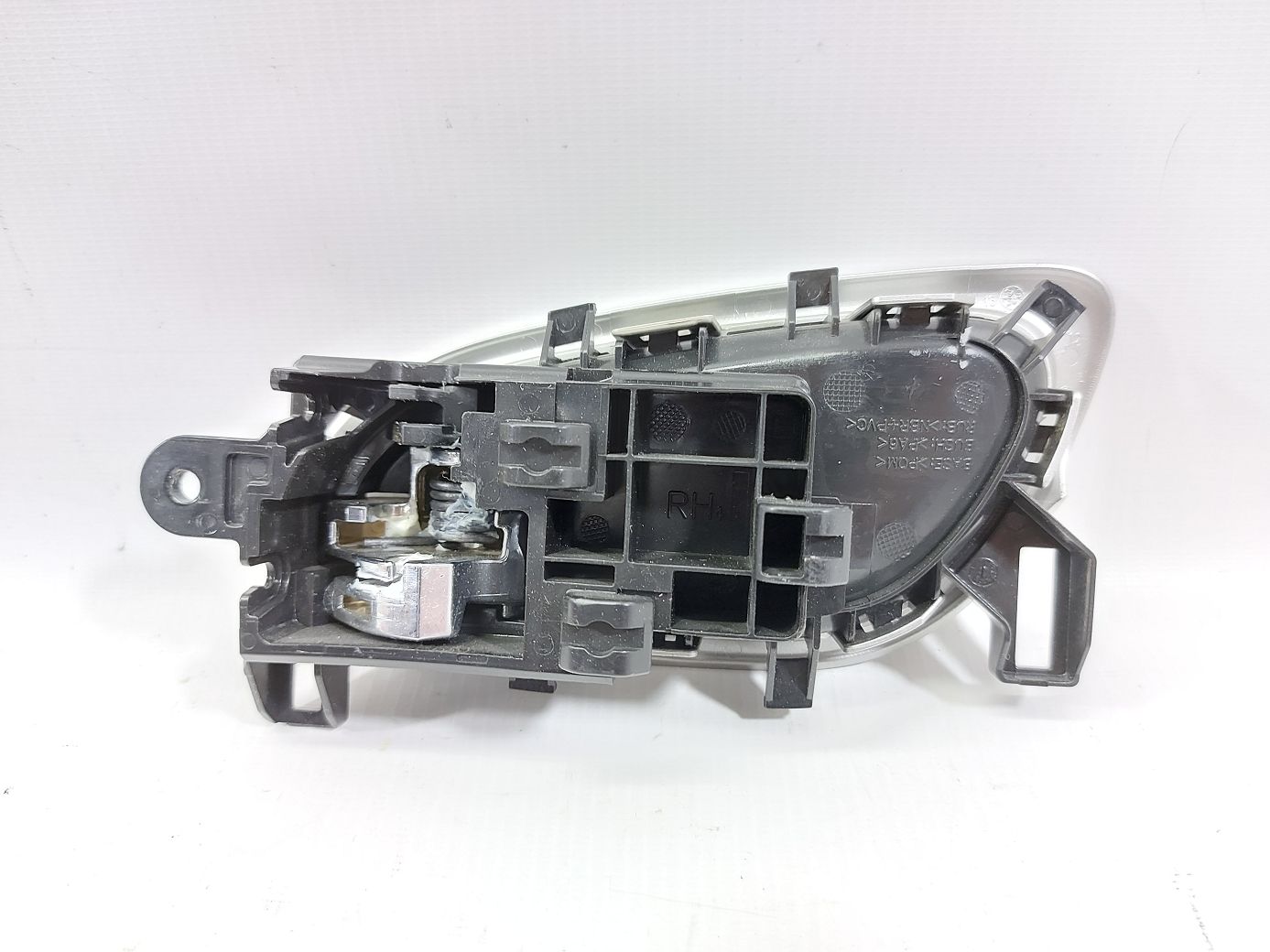 Sentra Ручка дверей задньої правої внутрішня (хром) Nissan Sentra 2013-2019 806703SG0C Nissan Sentra 3 Sentra Ручка дверей задньої правої внутрішня (хром) Nissan Sentra 2013-2019 806703SG0C Nissan Sentra 3