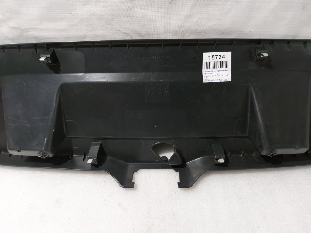 Jetta Обшивка кришки багажника Volkswagen Jetta 2011-2018 5C68676059B9 Volkswagen Jetta 4