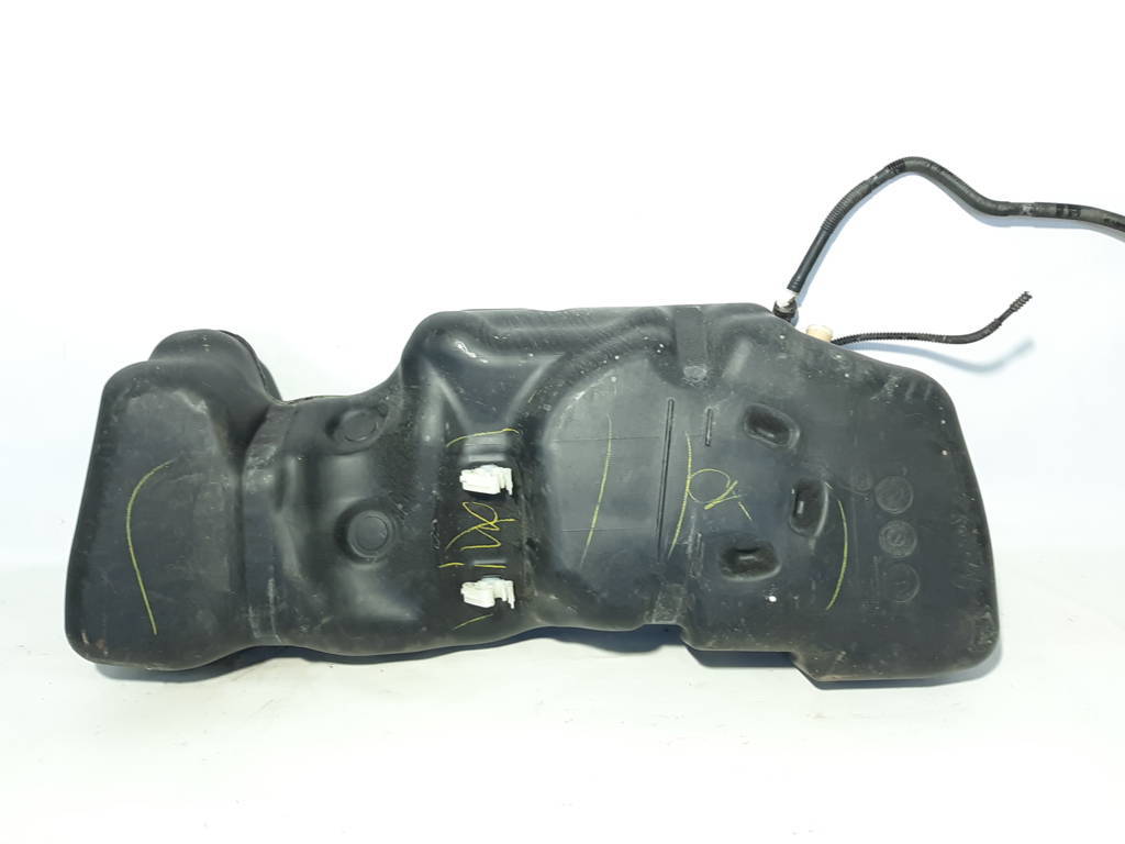 Sentra Бензобак Nissan Sentra 2007-2019 172024AF1A Nissan Sentra 3