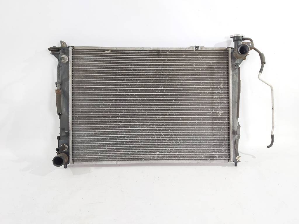Santa fe Радіатор охолодження Hyundai Santa Fe 2010-2012 253101U200 Hyundai Santa Fe 4