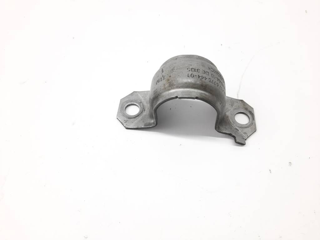 7 series. Скоба крепления переднего стабилизатора BMW 7 2012 31356775444 BMW 7