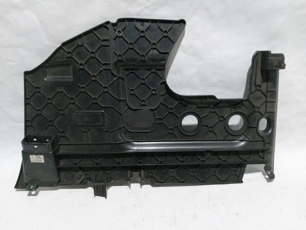 Passat s Накладка под бардачок Volkswagen Passat S 2012-2019 5618630839B9 Volkswagen Passat S 17