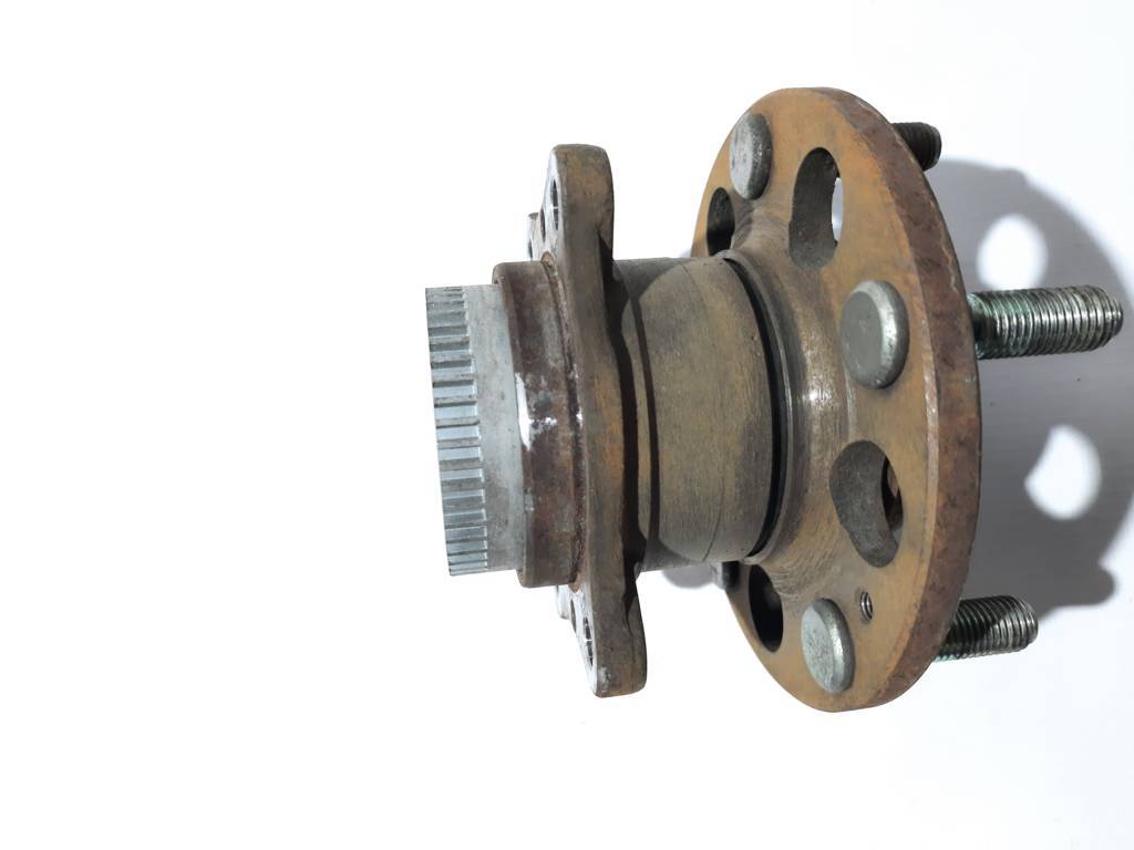 Veloster Ступиця задня ліва/права Hyundai Veloster 2011-2017 527103X000 Hyundai Veloster 9