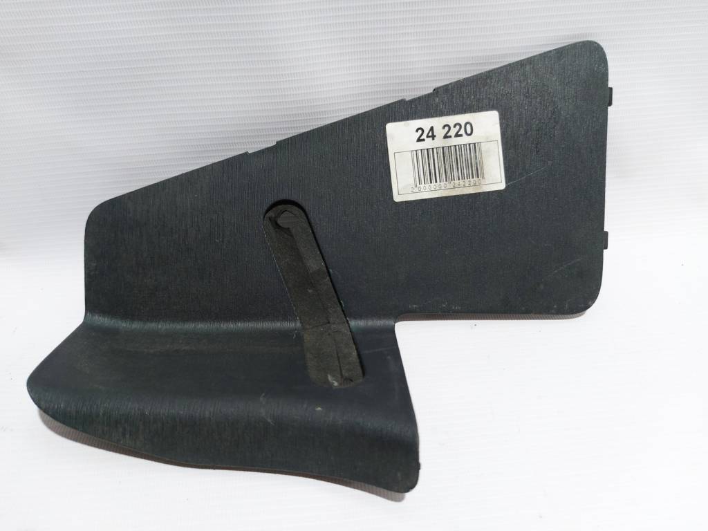 Scion iq. Накладка заднього ліхтаря внутрішня ліва Toyota Scion IQ 2012-2016 6474674020C0 Toyota Scion IQ