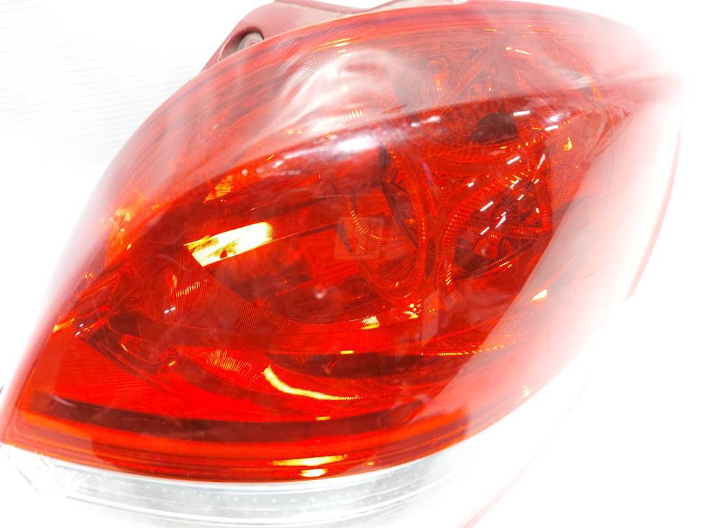 Veloster Ліхтар задній правий Hyundai Veloster 2012-2017 924022V000 Hyundai Veloster 5 Veloster Ліхтар задній правий Hyundai Veloster 2012-2017 924022V000 Hyundai Veloster 5