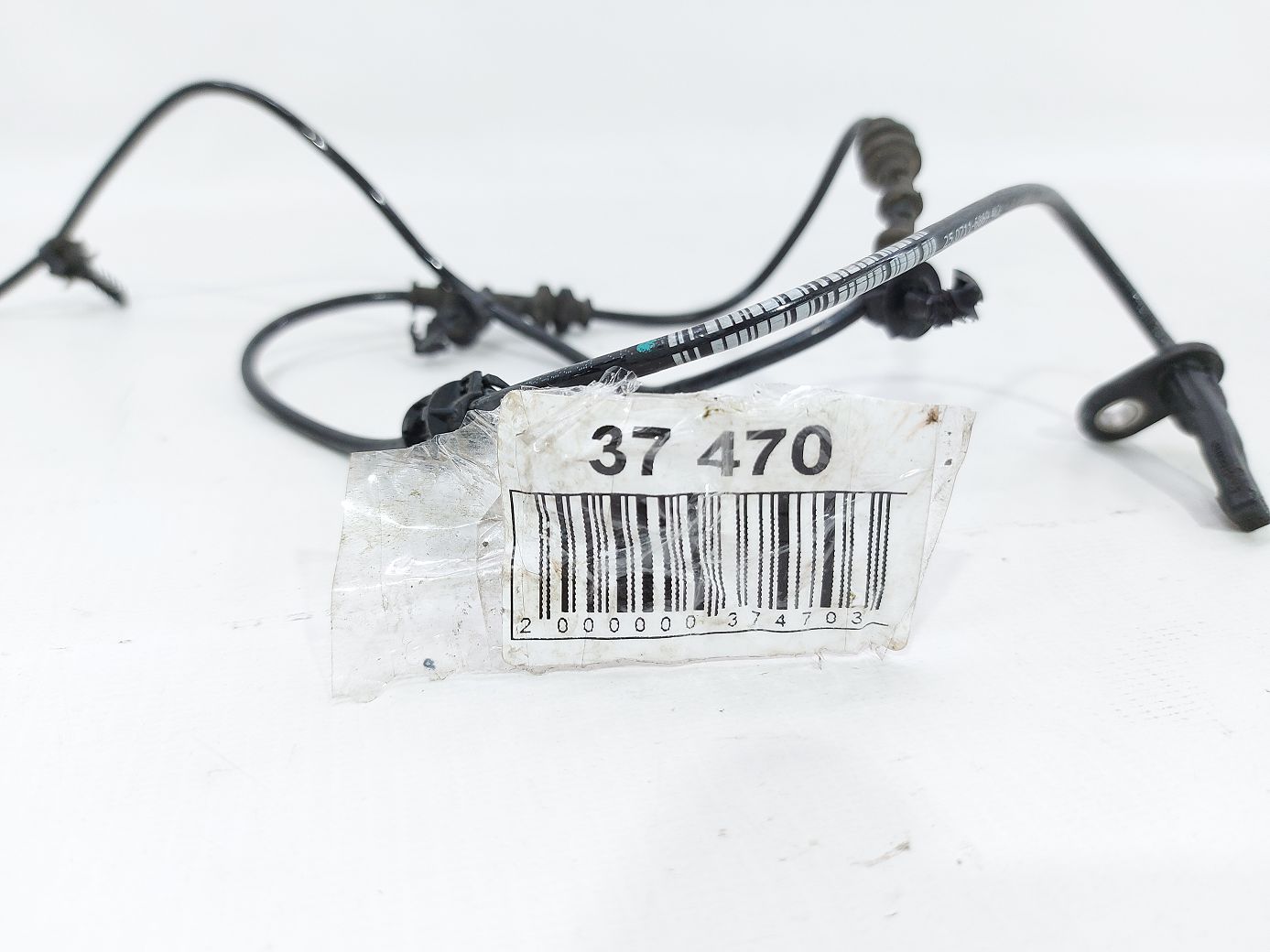 Malibu Датчик ABS колеса переднього лівого/правого Chevrolet Malibu 2016-2021 84363657 Chevrolet Malibu 4 Malibu Датчик ABS колеса переднього лівого/правого Chevrolet Malibu 2016-2021 84363657 Chevrolet Malibu 4