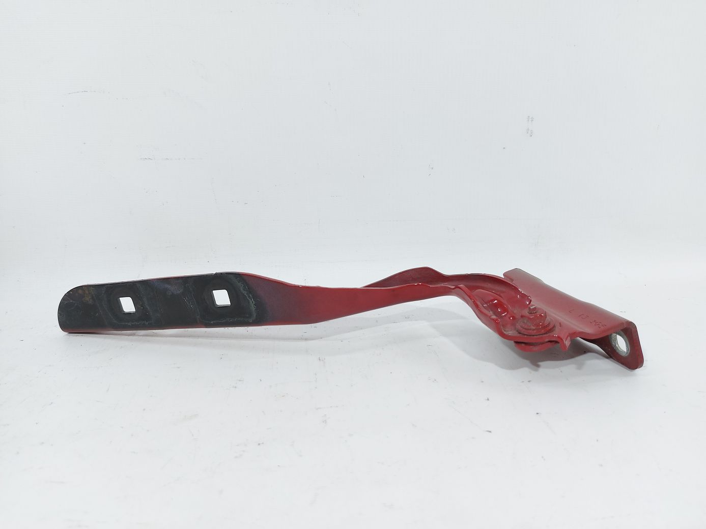 Dart Петля капота левая Dodge Dart 2013-2019 68082131AA Dodge Dart 3