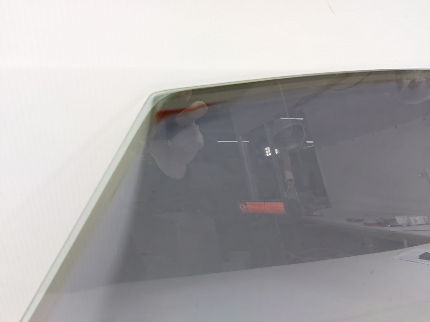 Fiesta Стекло двери передней левой (с тонировкой) Ford Fiesta 2011-2019 BE8Z5421411A Ford Fiesta 3