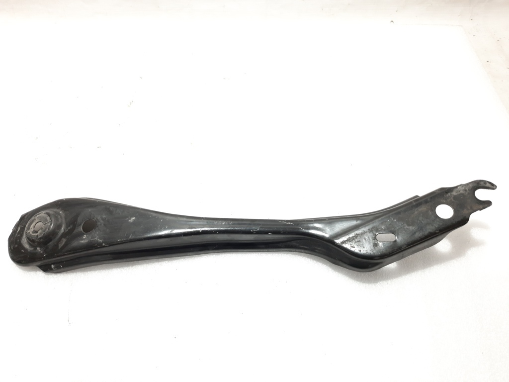 Ats Кронштейн задньої підвіски передній правий Cadillac ATS 2013-2019 20755802 Cadillac ATS 11