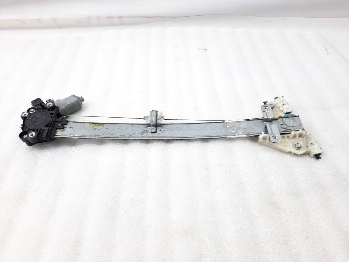 Crosstrek. Склопідйомник дверей передньої правої Subaru Crosstrek 2013-2017 61041FJ023 Subaru Crosstrek