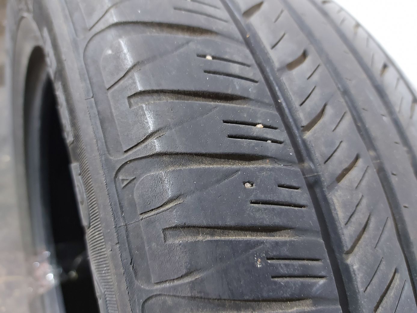 Всесезонные шины Резина Dunlop285/50R20 8