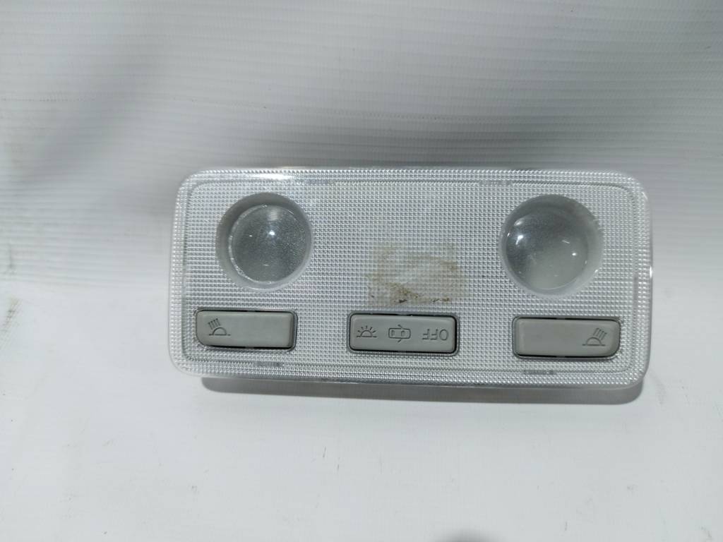 Prius c. Плафон передній обшивки даху Toyota Prius C 2012-2019 8126052120B0 Toyota Prius C