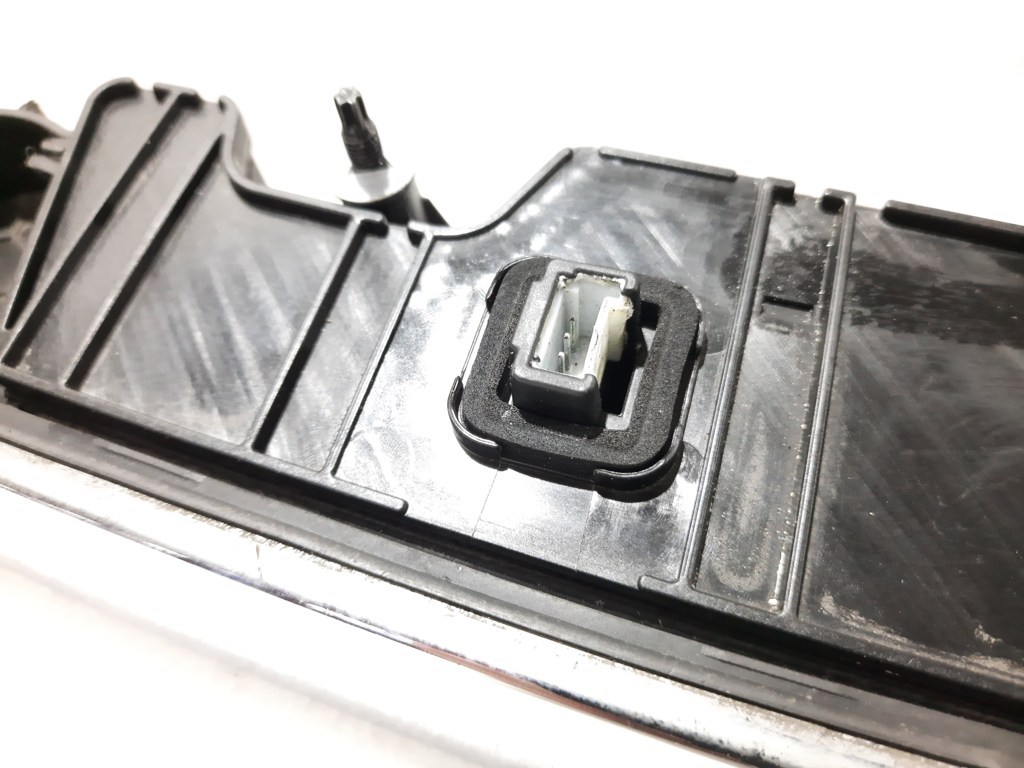 7 series Накладка крышки багажника BMW 7 2012 51137200035 BMW 7 11
