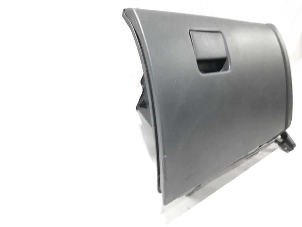 3 Бардачок Mazda 3 2014-2016 BHN164030C02 Mazda 3 2