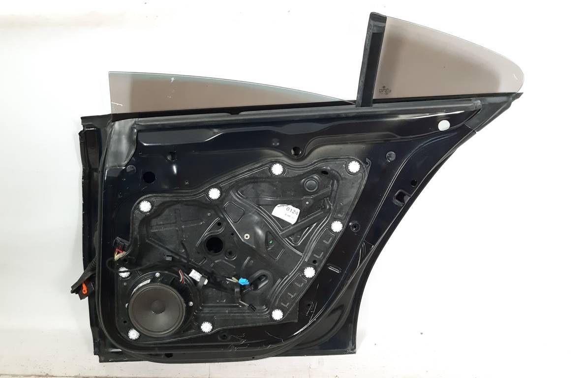 Passat cc Дверь задняя правая голая Volkswagen Passat CC 2009-2017 3C8833056E Volkswagen Passat CC 11