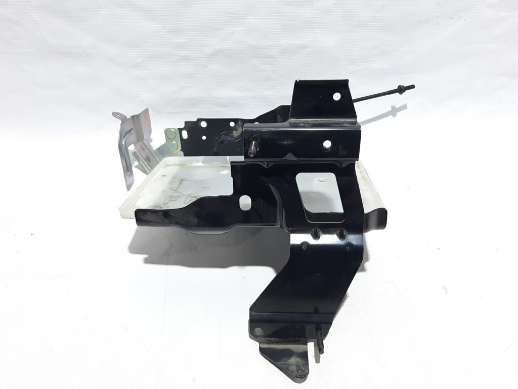 Rogue Подіум під АКБ Nissan Rogue 2014-2018 237144BA0B Nissan Rogue 2