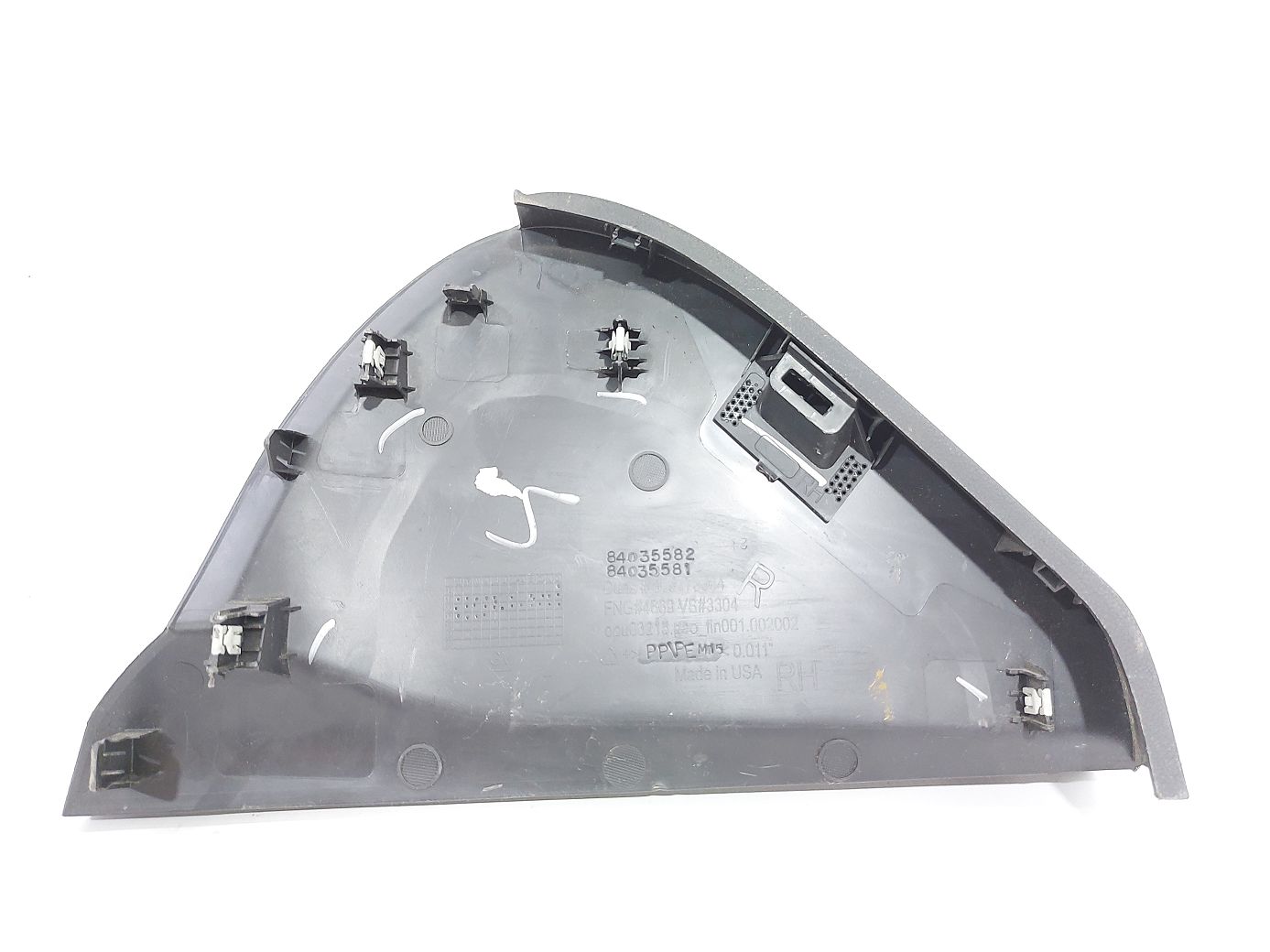 Cruze Накладка торпеди збоку права Chevrolet Cruze 2016-2018 84035582 Chevrolet Cruze 3