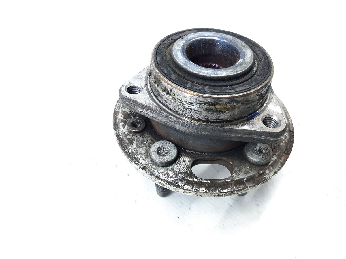 Malibu Ступица передняя/задняя левая/правая Chevrolet Malibu 2013-2016 13507374 Chevrolet Malibu 3