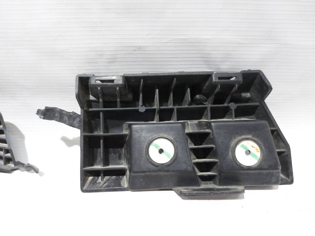 Cruze Кріплення бампера заднього праве Chevrolet Cruze 2016-2019 84142841 Chevrolet Cruze 8 Cruze Кріплення бампера заднього праве Chevrolet Cruze 2016-2019 84142841 Chevrolet Cruze 8