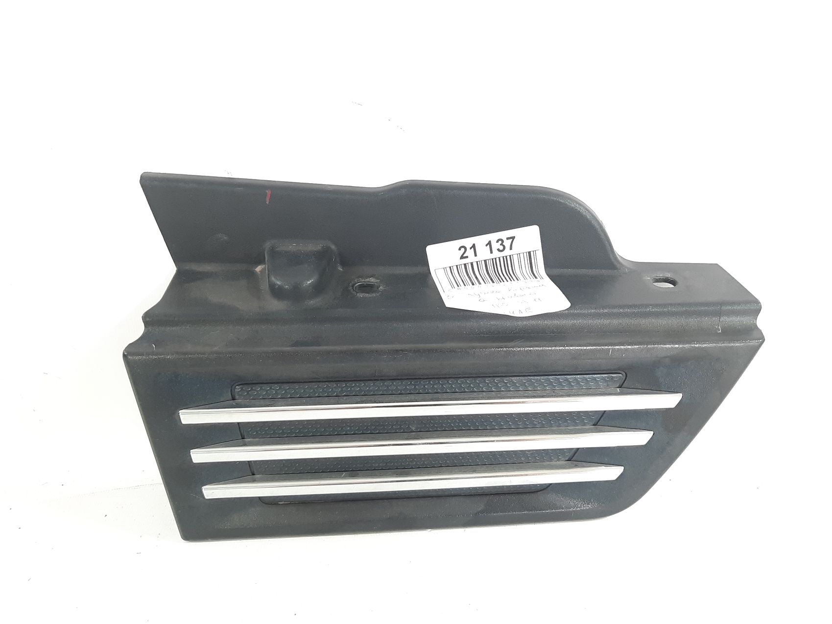 Nitro. Заглушка верхняя крыла правого Dodge Nitro 2009-2011 55157164AE Dodge Nitro