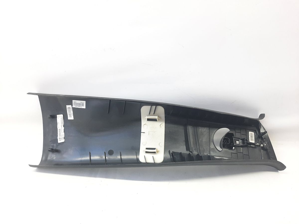 Dart Обшивка стійки центральна верхня ліва Dodge Dart 2014-2016 5NP05DX9AG Dodge Dart 5