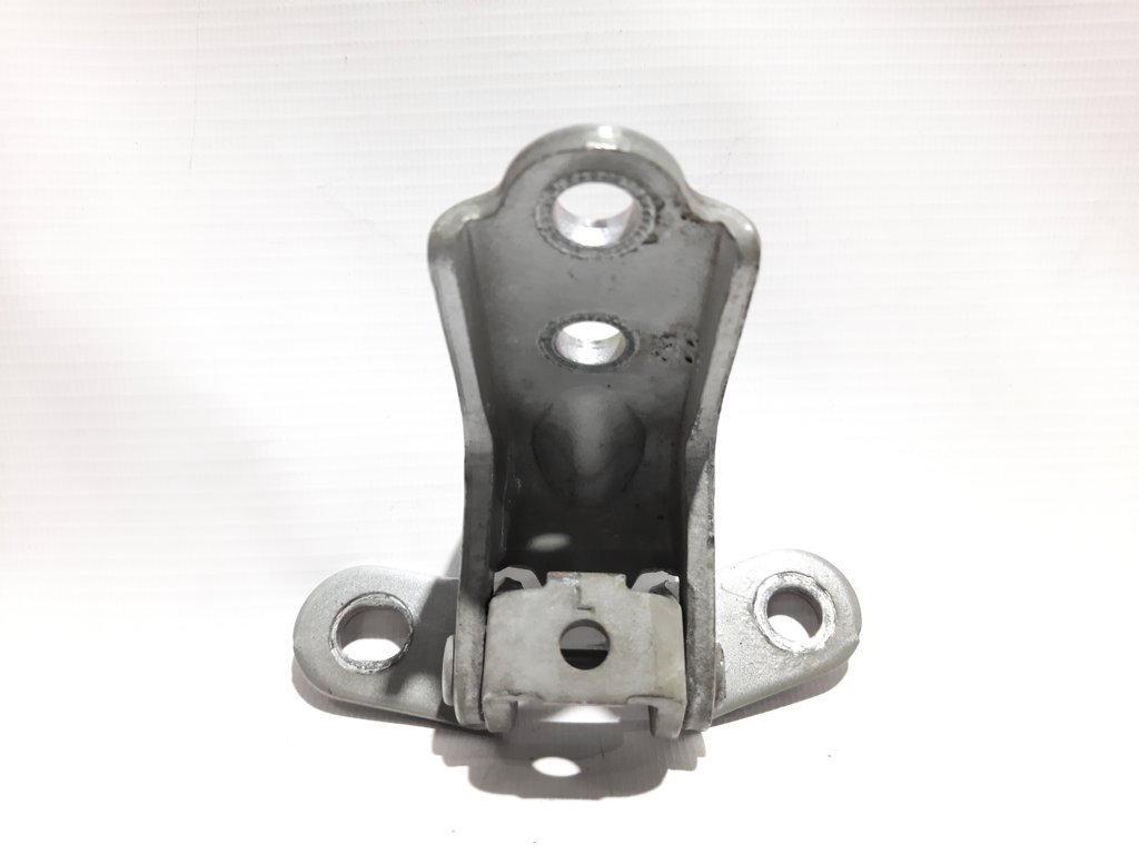 Sonata Петля дверей передньої правої низ/верх Hyundai Sonata 2005-2020 793202E000 Hyundai Sonata 8