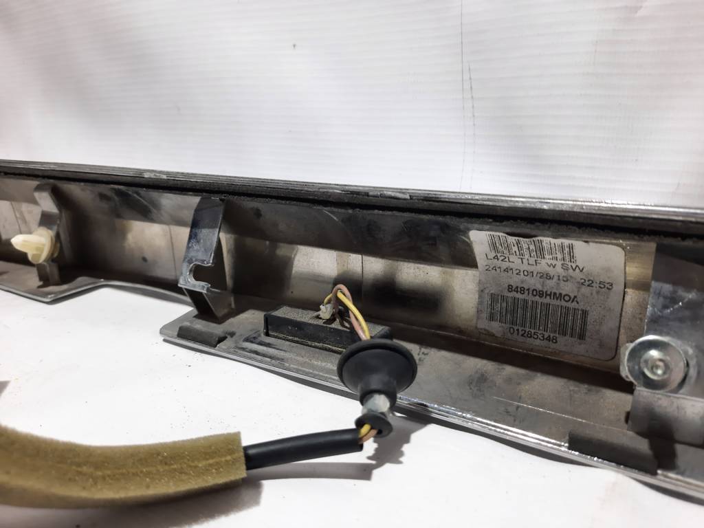 Altima Накладка багажника зовнішня Nissan Altima 2013-2015 84810-3TA2C Nissan Altima 11