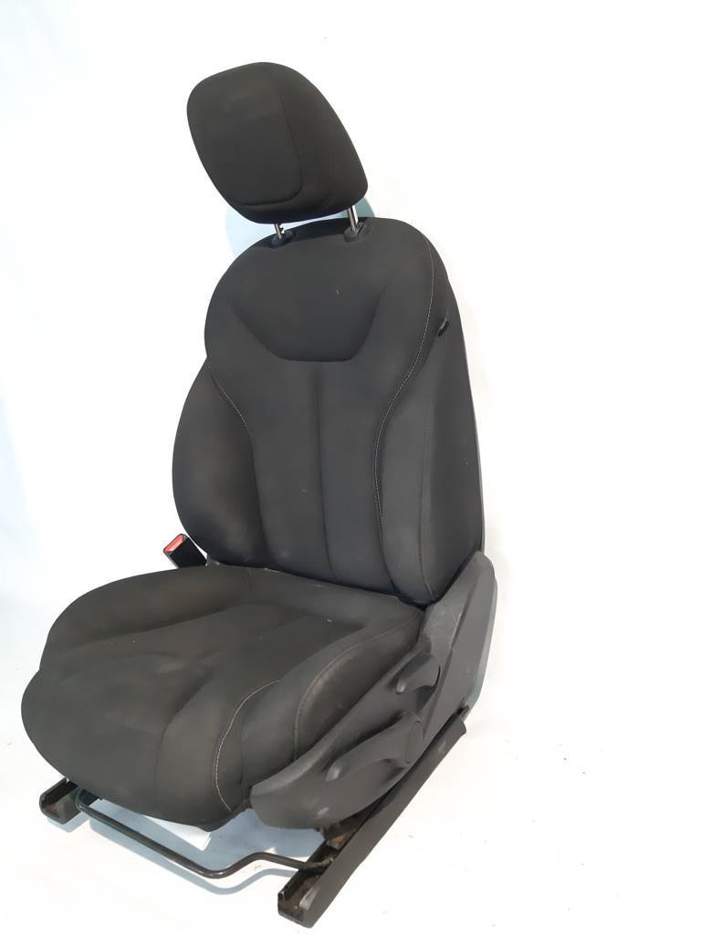Dart Сидіння переднє ліве Dodge Dart 2013 68083599AA Dodge Dart 18