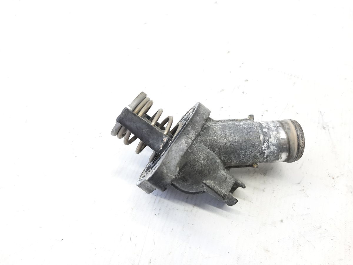 Malibu Корпус термостату Chevrolet Malibu 2016 25201447 Chevrolet Malibu 16