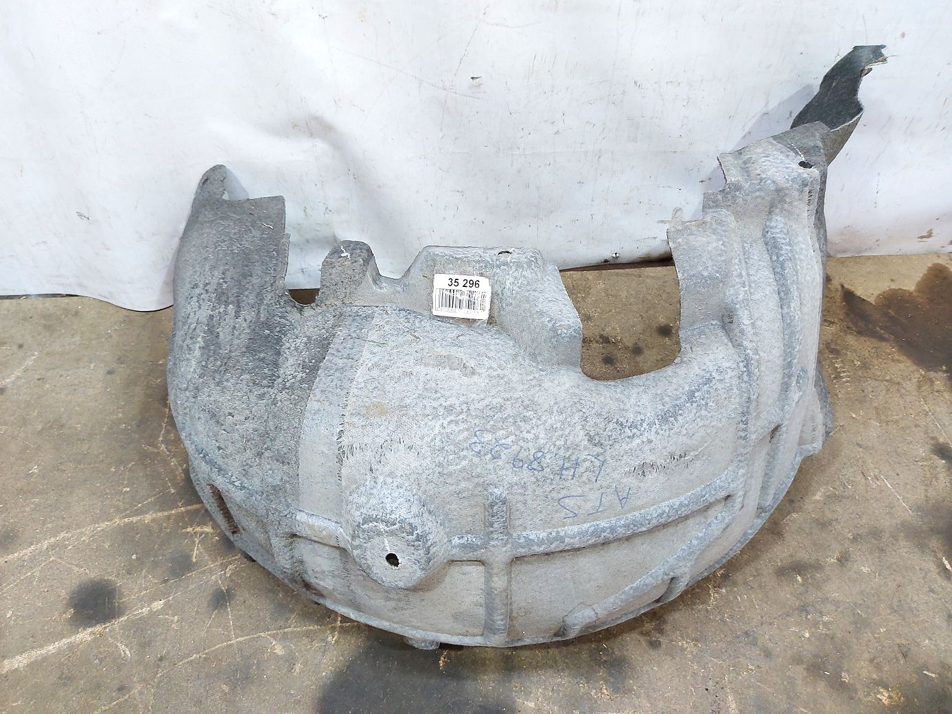 Ats. Підкрилок задній лівий Cadillac ATS 2015-2019 23331659 Cadillac ATS