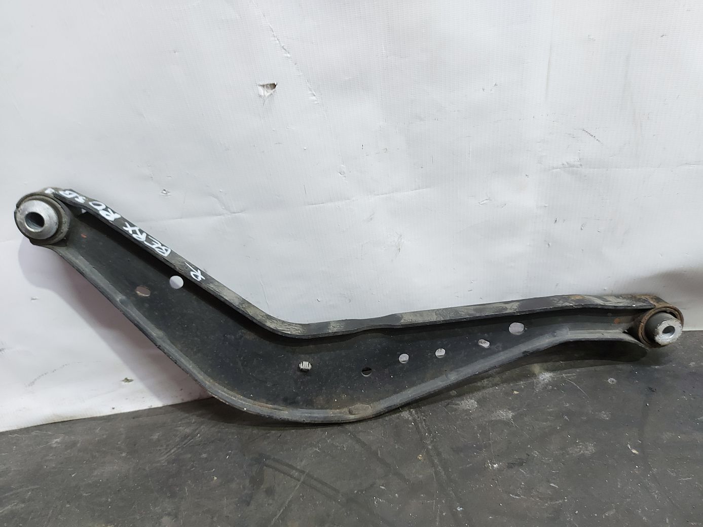 Malibu Рычаг задний правый верхний Chevrolet Malibu 2016-2021 84149392 Chevrolet Malibu 2