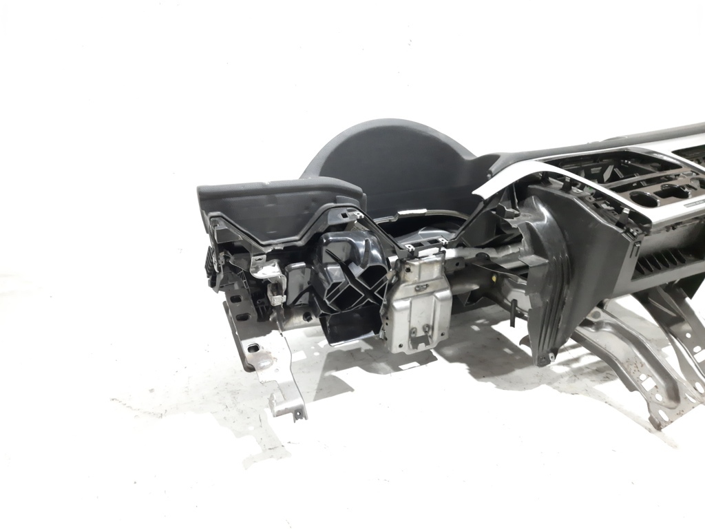 Passat s Торпеда Volkswagen Passat S 2012-2015 561857003L81X Volkswagen Passat S 3