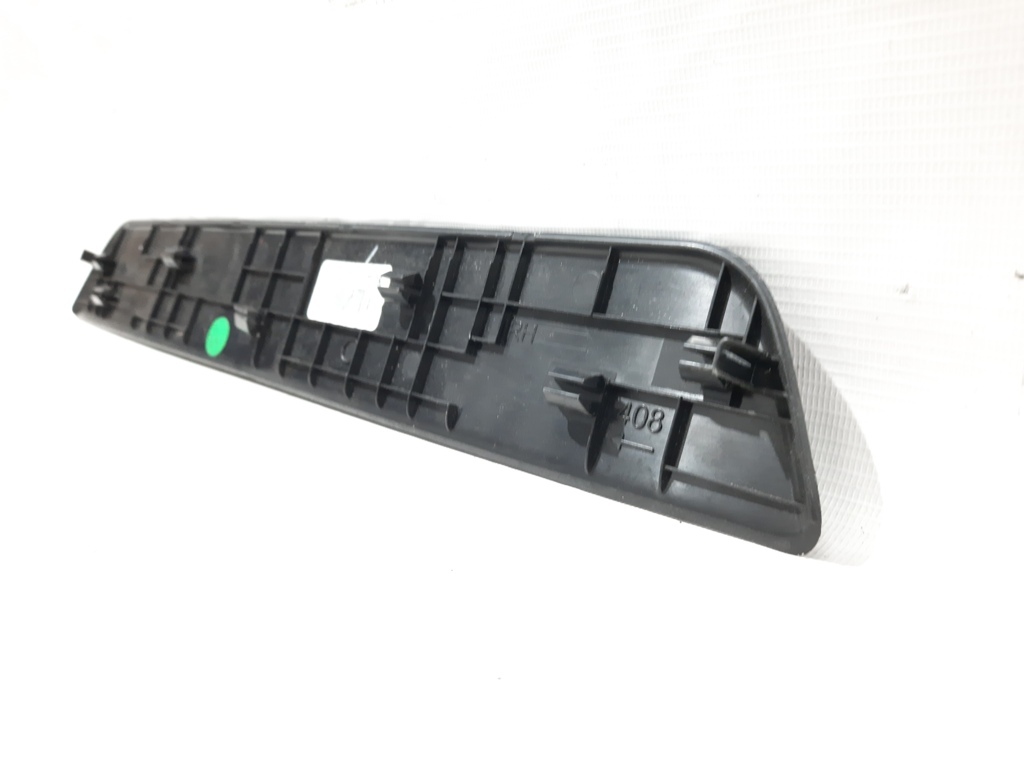 Forte Обшивка порога переднього правого (декор) Kia Forte 2017-2018 85883B0000WK Kia Forte 6