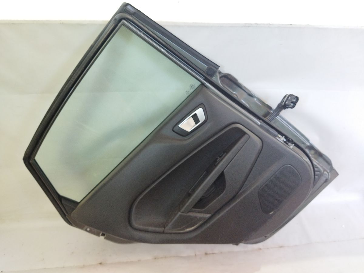 Товари з дефектами Двері задні ліві (дефект) Ford Fiesta 2011-2019 G2BZ5424631A Ford Fiesta 6